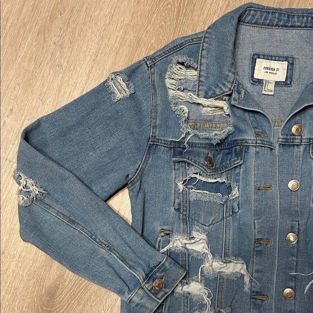 Forever 21 Distressed Denim Jacket Sz L - Picture 3 of 9
